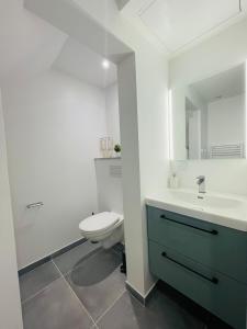 Ένα μπάνιο στο Éclat St Romain n1, 6 pers, moderne, wifi, parking, proche vienne +4 φωτογραφίες