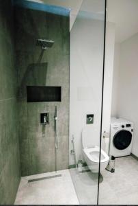 Koupelna v ubytování King David Cosy 2 Bedroom Apartment