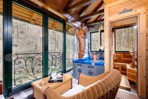 Fotografie z fotogalerie ubytování Kuća za odmor uz rijeku Slapnica, u Parku prirode Žumberak, finska sauna i jacuzzi v destinaci Krašić