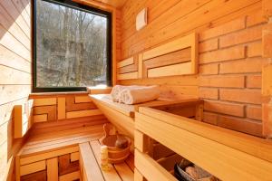 Fotografie z fotogalerie ubytování Kuća za odmor uz rijeku Slapnica, u Parku prirode Žumberak, finska sauna i jacuzzi v destinaci Krašić