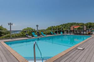 Bazén v ubytování Red Oak 916 nebo v jeho okolí