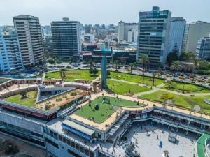 Uma visão geral de Lima ou uma vista da cidade tirada do hotel