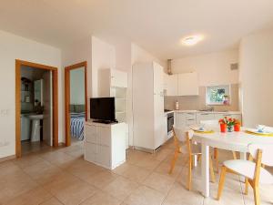 Køkken eller tekøkken på Miki1 - con piscina e campo da tennis + 9 billeder