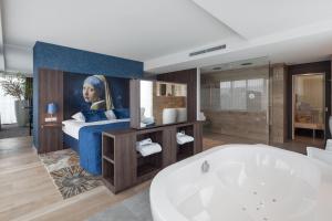 Koupelna v ubytování Van der Valk Hotel Haarlem
