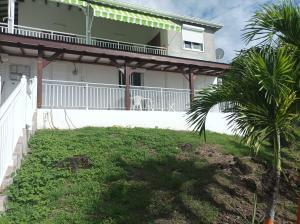 Κήπος έξω από το les flamboyants