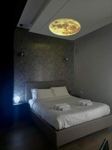 Eterna Suites Roma客房内的一张或多张床位
