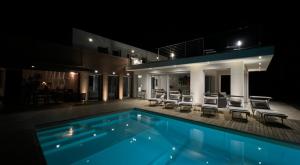 The swimming pool at or close to Villa Olympia Pool Sea View Mountains Lake Nature Sleeps 8 Air Conditioning Wi-Fi