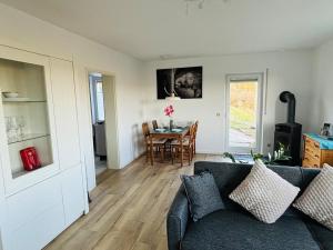 Posezení v ubytování Panorama-Auszeit in Trierweiler