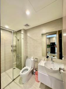 Koupelna v ubytování Vinhomes Smartcity - Căn Hộ SA5 Sakura