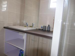 Gallery image of Les gîtes de l'union - Résidence de la plage in Sainte-Anne +10 photos