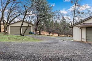 صورة لـ Mid-Century-Modern Mountain Gem في بليسرفيل