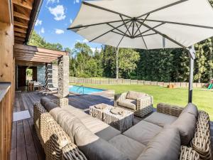 Fotografie z fotogalerie ubytování 6-bedroom villa in Moravia ve Velkých Karlovicích