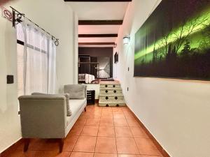 Hotel Boutique Casa Catalá的休息区
