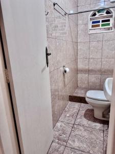 Koupelna v ubytování Pousada Hostel Shalom
