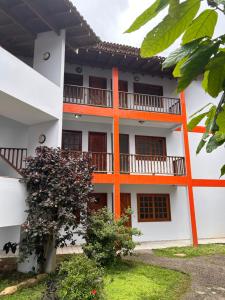 Το κτήριο όπου στεγάζεται  το διαμέρισμα