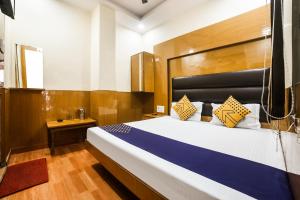 Postel nebo postele na pokoji v ubytování Hotel Silver Palace + 23 fotografií