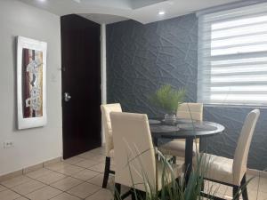 Φωτογραφία από το άλμπουμ του Private apartment near sju Solar Battery σε Carolina +15 φωτογραφίες