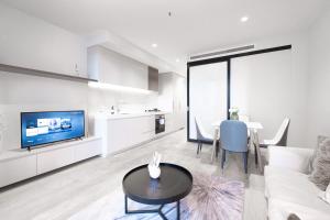 Kuchyň nebo kuchyňský kout v ubytování Heart Melbourne Cbd 1bedroom Apartment Balcony + 3 fotografie