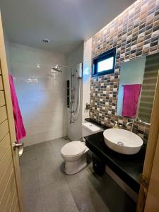 Koupelna v ubytování Bang Tao cozy studio