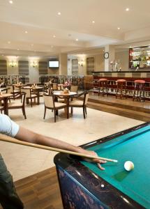 Tavolo di biliardo di Al Falaj Hotel