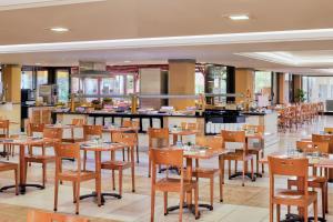 Restaurace v ubytování Sol Tenerife + 13 fotografií