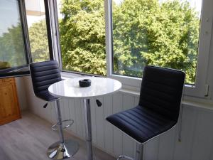 Posezení v ubytování Ferienwohnung F249 für 2-4 Personen an der Ostsee