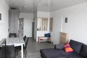 Posezení v ubytování Ferienwohnung L432 für 2-4 Personen an der Ostsee