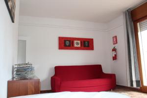 A seating area at VENICE Sweet Home - your home in a beautiful neighborhood of the City of Venice