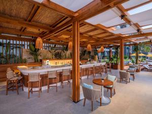 The Bodrum Hotel Yalikavak - MGallery Collection餐厅或其他用餐的地方