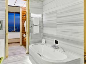 Kylpyhuone majoituspaikassa Fairmont Doha