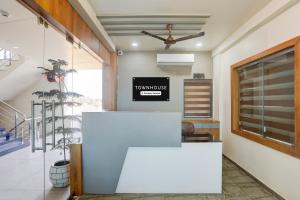 Gallery image of Townhouse Veraval Somnath Mandir Formerly Hotel The Grand Somnath in Somnath