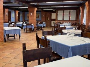 Restaurant o un lloc per menjar a Hotel Fidalgo
