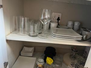 A cozinha ou kitchenette de B-Hive at Devland