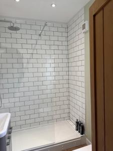 Gallery image of Cosy Heather Cottage in Ashbourne