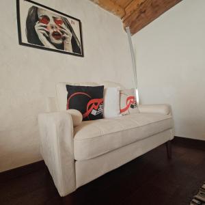 Photo de la galerie de l'établissement T1 au calme Hôpitaux Lyon Sud Fac de médecine et Metro B, à Pierre-Bénite 3 autres photos