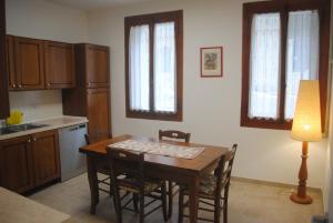 Η κουζίνα ή μικρή κουζίνα στο casadebacco24 +21 φωτογραφίες