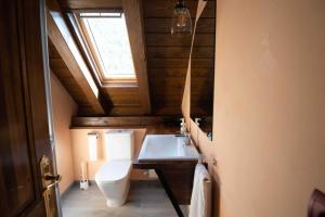 Koupelna v ubytování Borda Batista Casa Rural + 37 fotografií