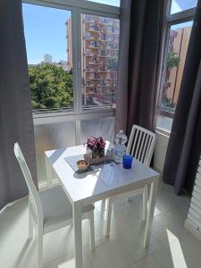 Foto Benalmadenas asuva majutusasutuse Benalma Home - Hermoso Estudio cerca de la Playa y de Todo! galeriist