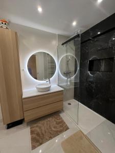 Koupelna v ubytování 2P cosy à Nice