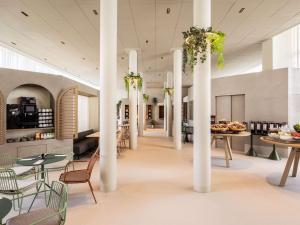 Restaurace v ubytování ibis Styles Brugge Centrum + 29 fotografií