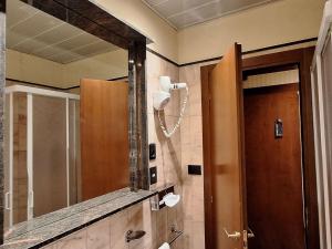 Kúpeľňa v ubytovaní Mercure Reggio Emilia Centro Astoria + 37 fotografií