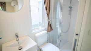 Gallery image of Happy Camp Mobile Homes in Valamar Camping Lanterna in Poreč