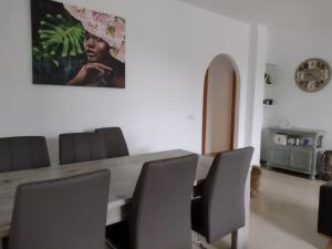 Posedenie v ubytovaní La Casa Arboleas
