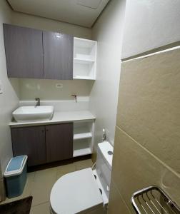 חדר רחצה ב-Unit A-616 at SM Style Residences