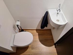 Koupelna v ubytování Huis ALNA 4 + 29 fotografií