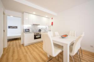 Una cocina o zona de cocina en GuestReady - Peaceful haven in Sesimbra
