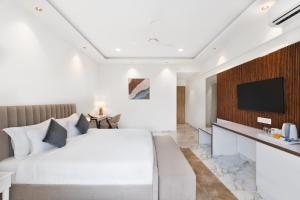 TV o dispositivi per l'intrattenimento presso White Wharf Beach Resort Morjim Goa
