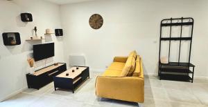 シャトーヌフ・シュル・イゼールにあるLes rondins , T3 proche gare TGVのギャラリーの写真