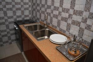 Gambar di galeri bagi Aishar Residence Flat 3c di Ikeja