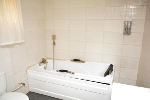 Gambar di galeri bagi Aishar Residence Flat 3c di Ikeja